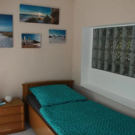Ferienhaus Am Ellerbach Holiday home Bad Durrenberg